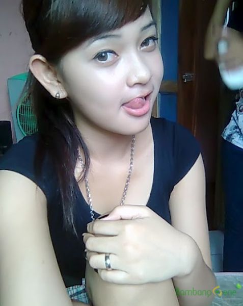 bugil pamer memek