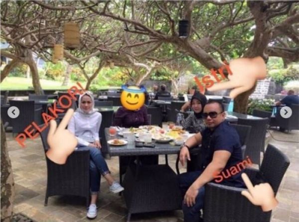 seranjang dengan temen istri