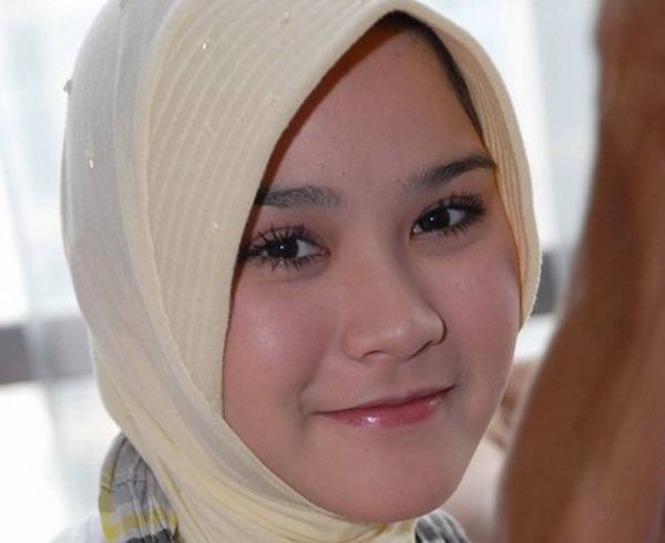 zaskia adya mecca menikah