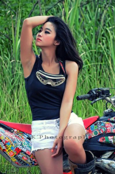 memek tanpa bulu susu montok