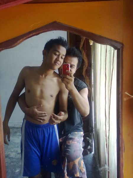 cowok indo bugil