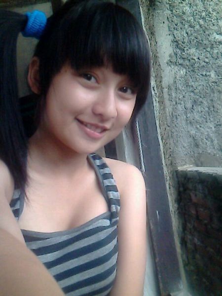 gadis panas telanjang