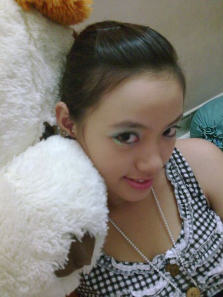 gadis cantik mulus