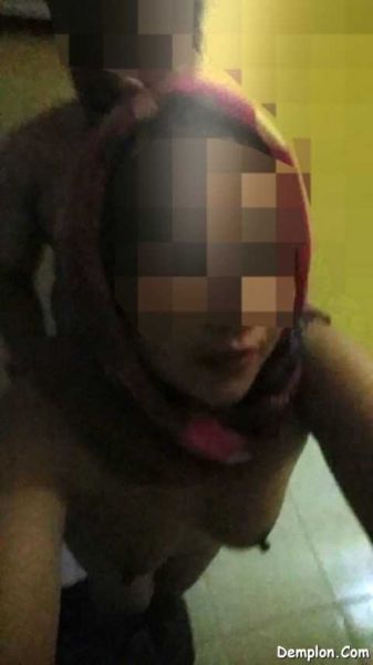 gambar jilbab bugil