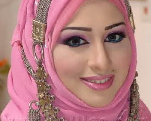 pakaian wanita