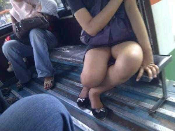 cewek tidak pakai celana dalam