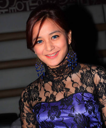 artis bugil