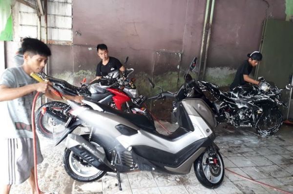 spg cantik telanjang