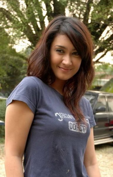 nafa urbach majalah pria dewasa