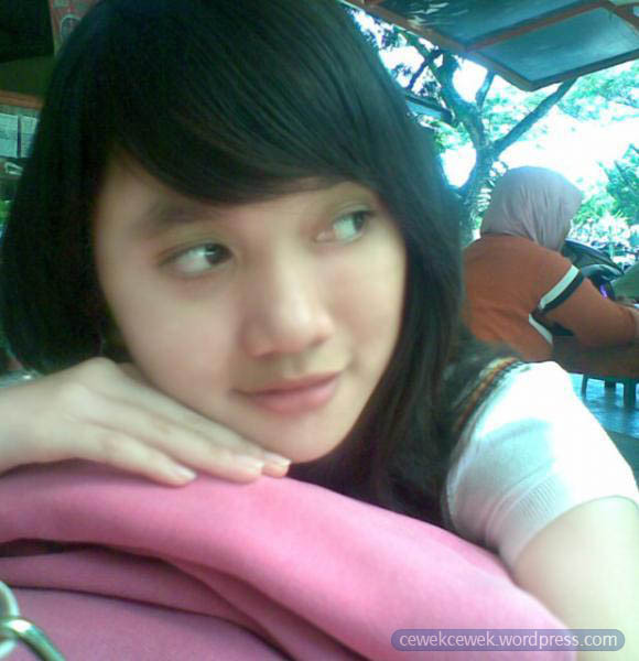 cewek bugil outdoor