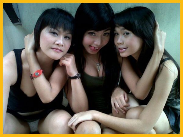 photo karikatur tukang parkir