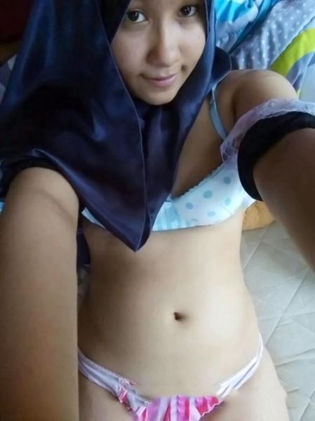 gadis cantik india