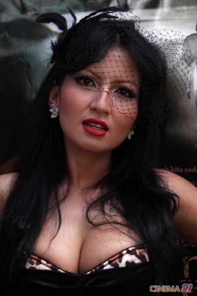 artis muda indonesia
