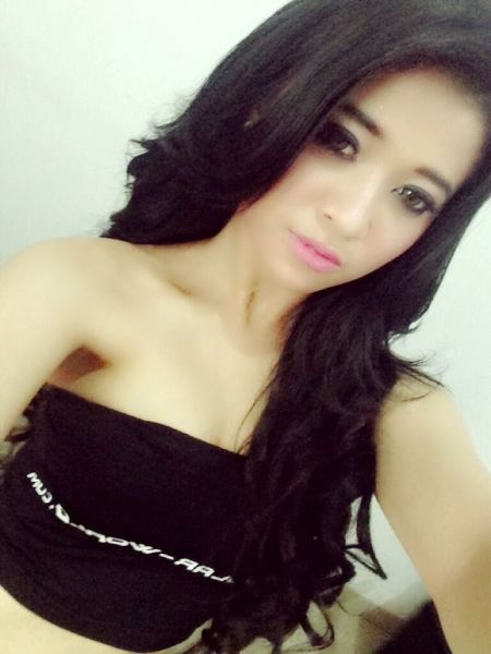 model bugil buah bibir