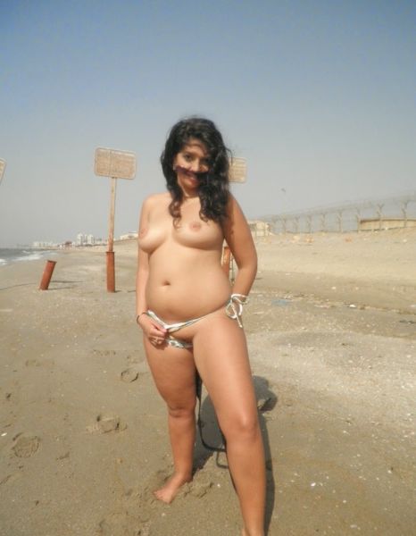 wanita bugil semok