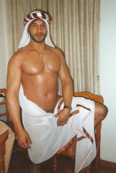 gay hairy muscle men with huge cocks