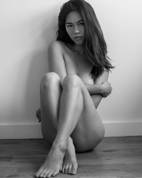model tabloid bugil