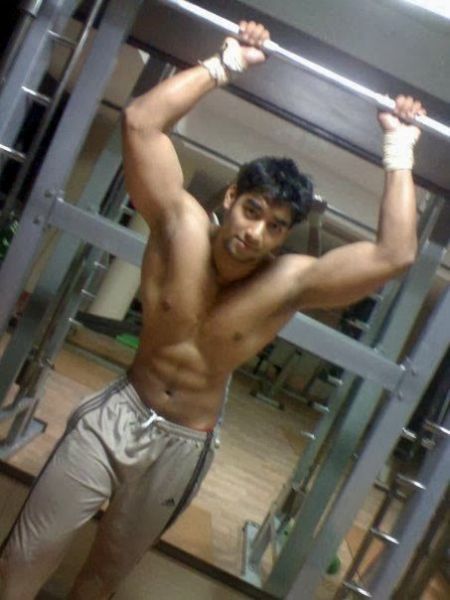 cowok macho