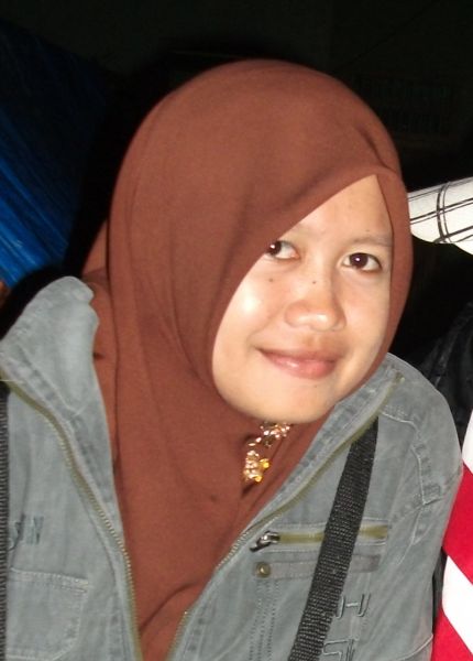 manis bugil