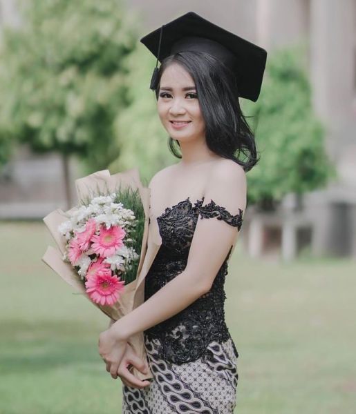 kebaya encim modern
