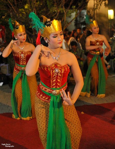 aura cantik