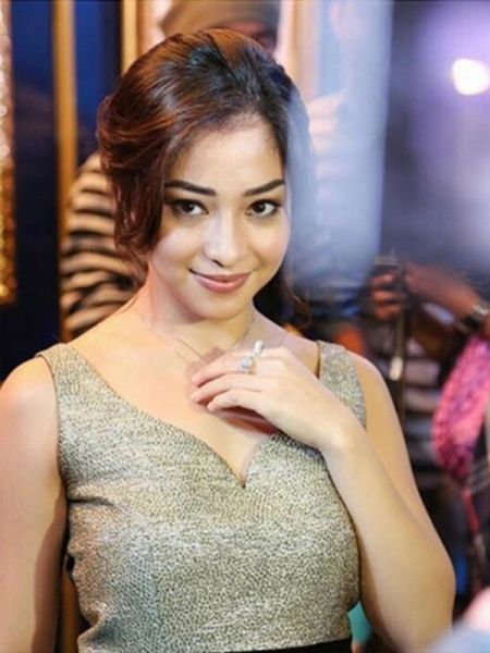 nikita mirzani relawan banjir