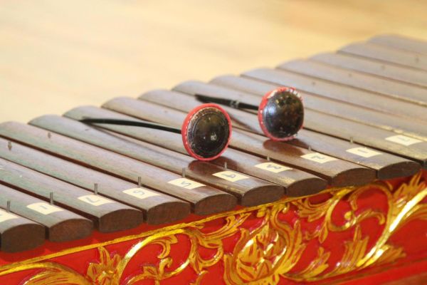 artis indonesia terkaya