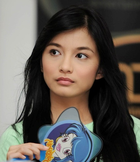 gambar sandra dewi