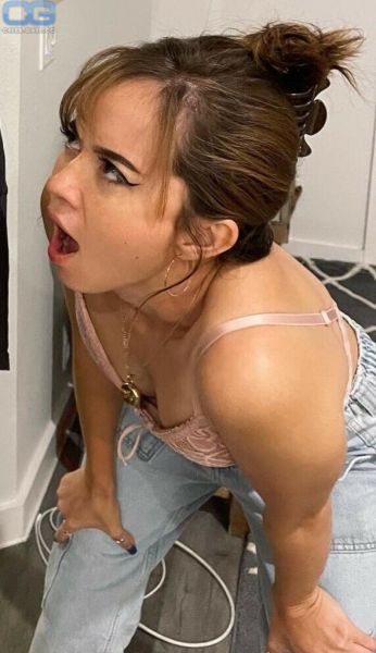 tante girang
