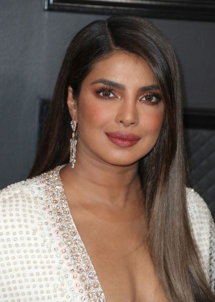 priyanka chopra outfits