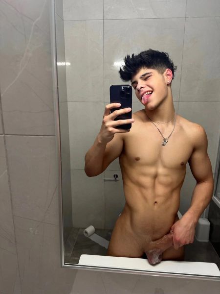 ariel noah mowhak