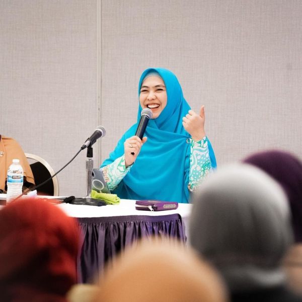 ustazah colmek