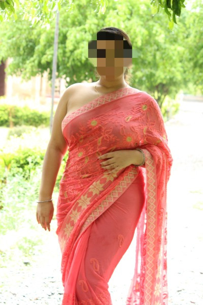 wanita mandi bugil